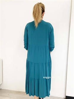 Alba petroleumsblå kjole med lag på lag look