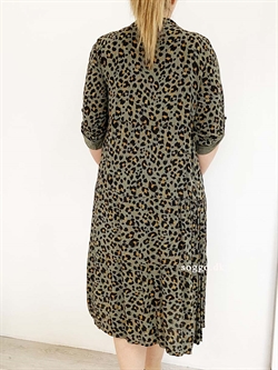 Leopard armygrøn kjole med leopard print 