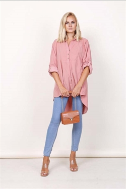 Rosa Fløjlsskjorte / Tunika med knapper farven pink Fra soggo