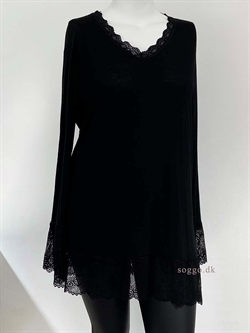 Plus size bluse / Tunika i sort