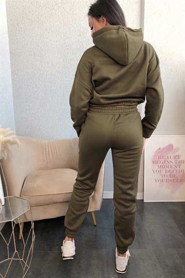 Ashly Homewear i army grøn  -  Træningstøj sæt til kvinder i kaki Soggo 