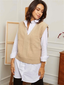 Beige strikvest med v-hals
