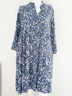 kelly sommerkjole jeans blå - Småblomstret sommerkjole med lag på lag effekt
